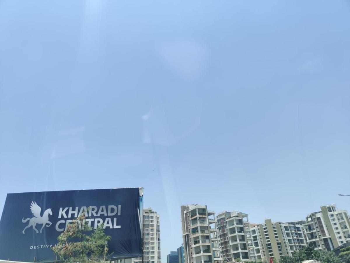 Pune Airport Eon Barclays Kharadi Luxe15 Suites Work Desks Extérieur photo